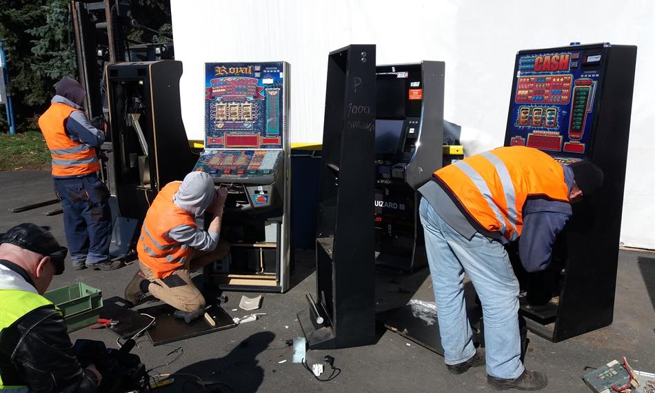 2019-3-14-129automat 5.jpg